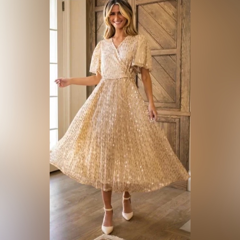 Ivy City Co Gold Sequin Midi Dress